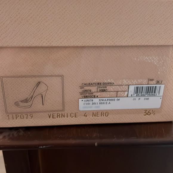 Prada black patent leather heels. Excellent condition. Includes dust bag. - Picture 9 of 9